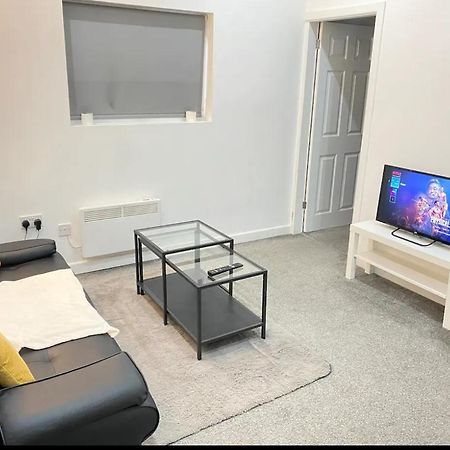 Apartment In Bham City Centre, Free Parking Sleeps 3 Birmingham Exterior foto